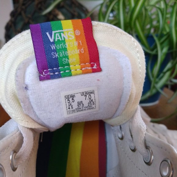 Vans Sk8-Hi Tapered True White Rainbow Foxing 7 5.5 Pride🏳️🌈 - Picture 12 of 13